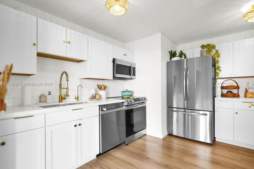 9800 W Bay Harbor Dr , Unit 503, Bay Harbor Islands, FL 33154 Photo