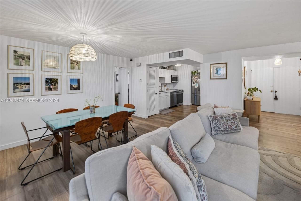 9800 W Bay Harbor Dr , Unit 503, Bay Harbor Islands, FL 33154 Photo