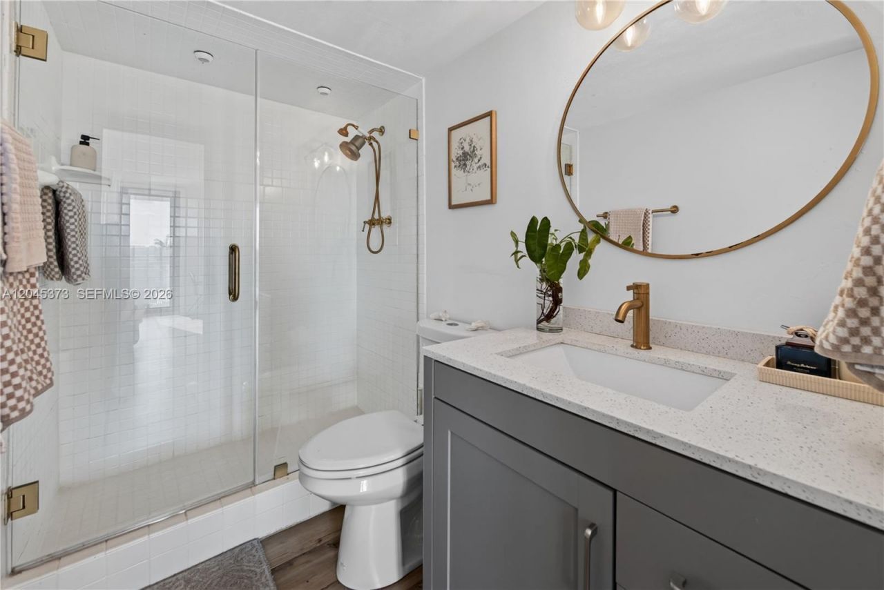 9800 W Bay Harbor Dr , Unit 503, Bay Harbor Islands, FL 33154 Photo