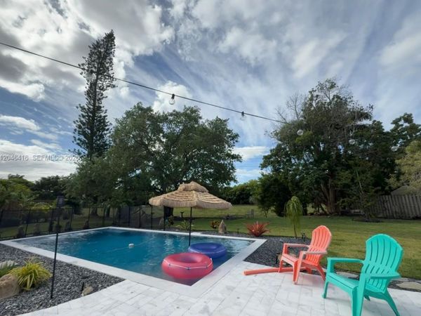 16736 SW 5th Way , Weston, FL 33326