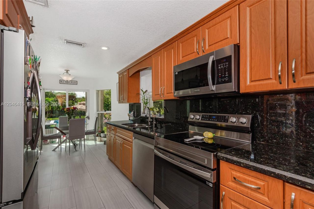 16736 SW 5th Way , Weston, FL 33326 Photo