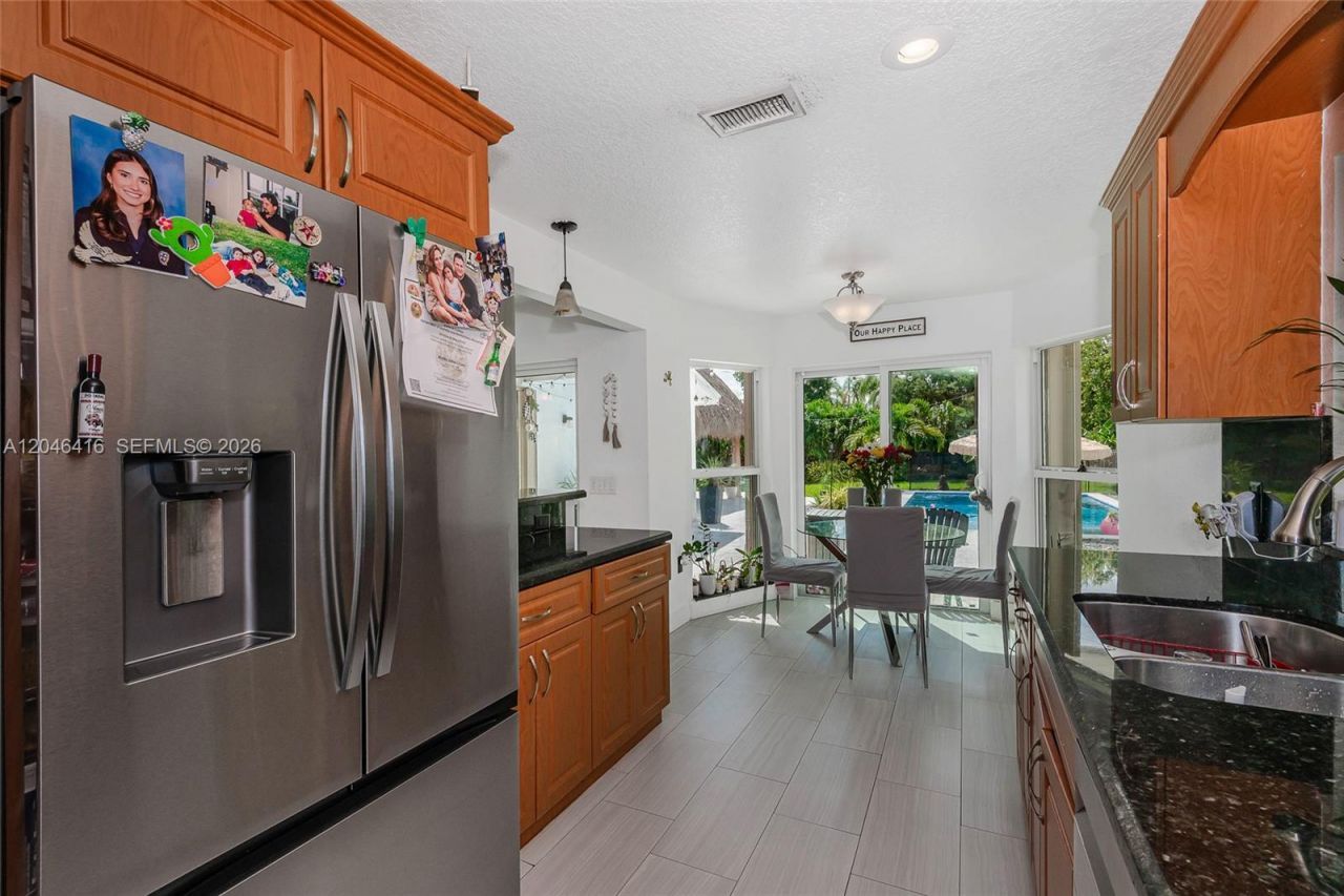16736 SW 5th Way , Weston, FL 33326 Photo