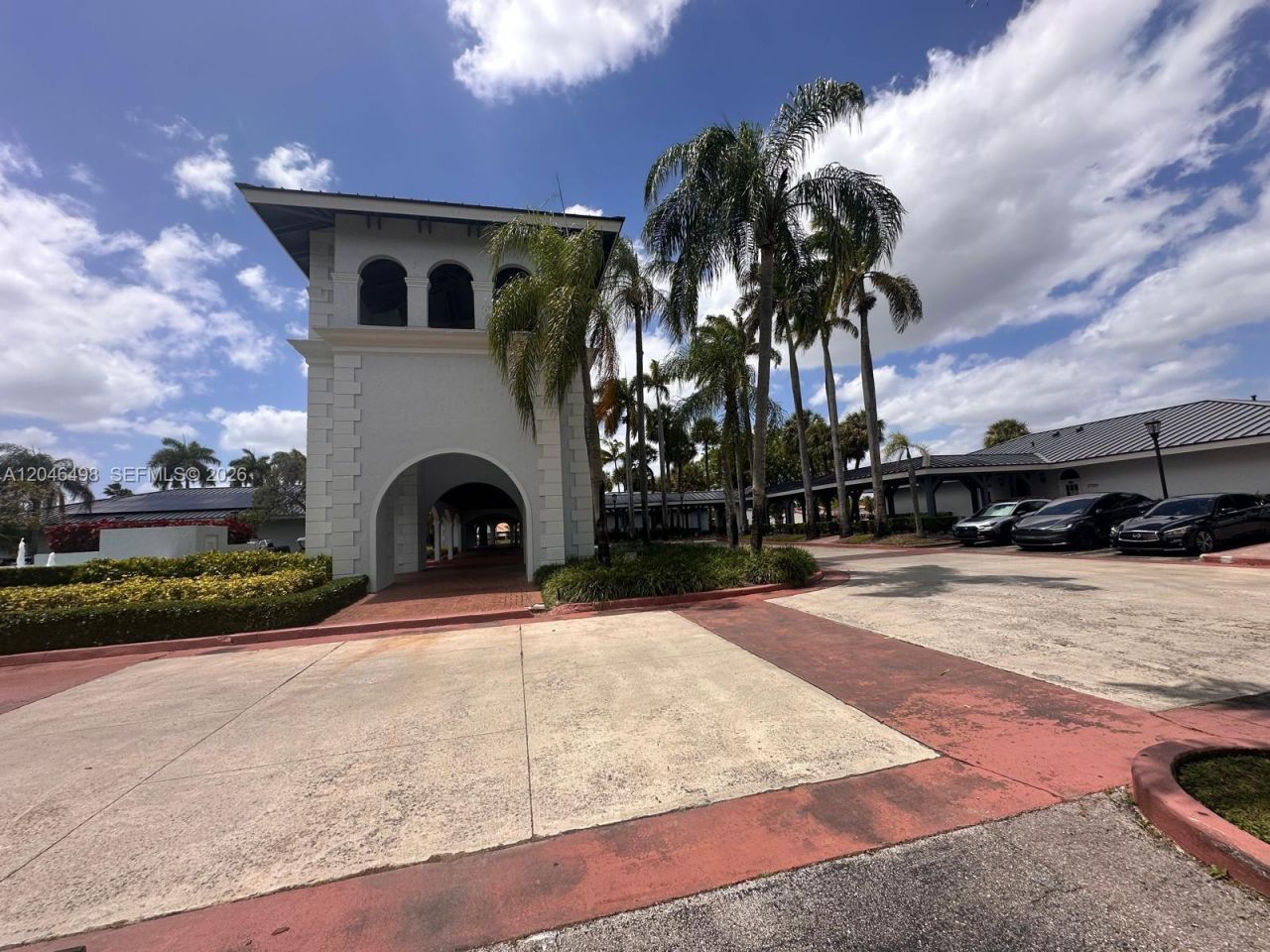 6633 NW 178th Ter, Hialeah, FL 33015 Photo