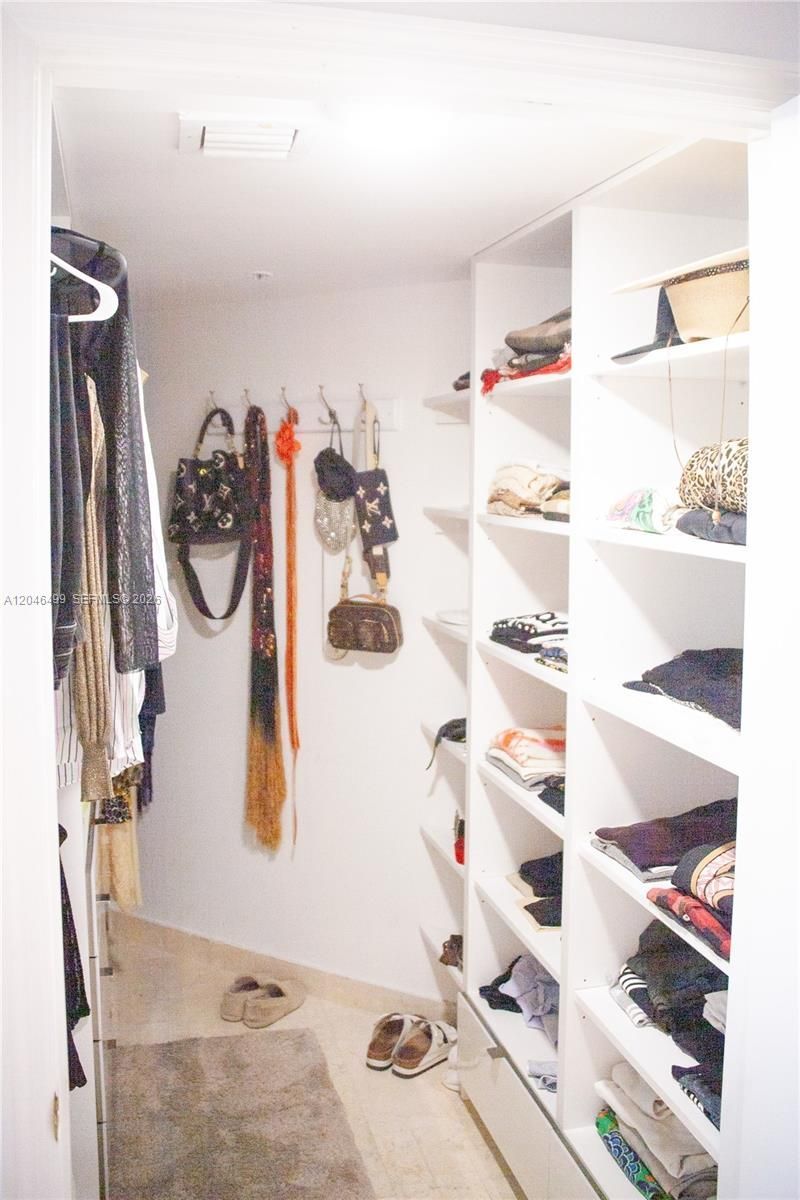 6301 Collins Ave , Unit 807, Miami Beach, FL 33141 Photo