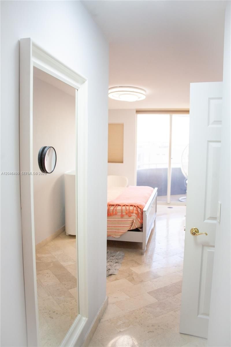 6301 Collins Ave , Unit 807, Miami Beach, FL 33141 Photo