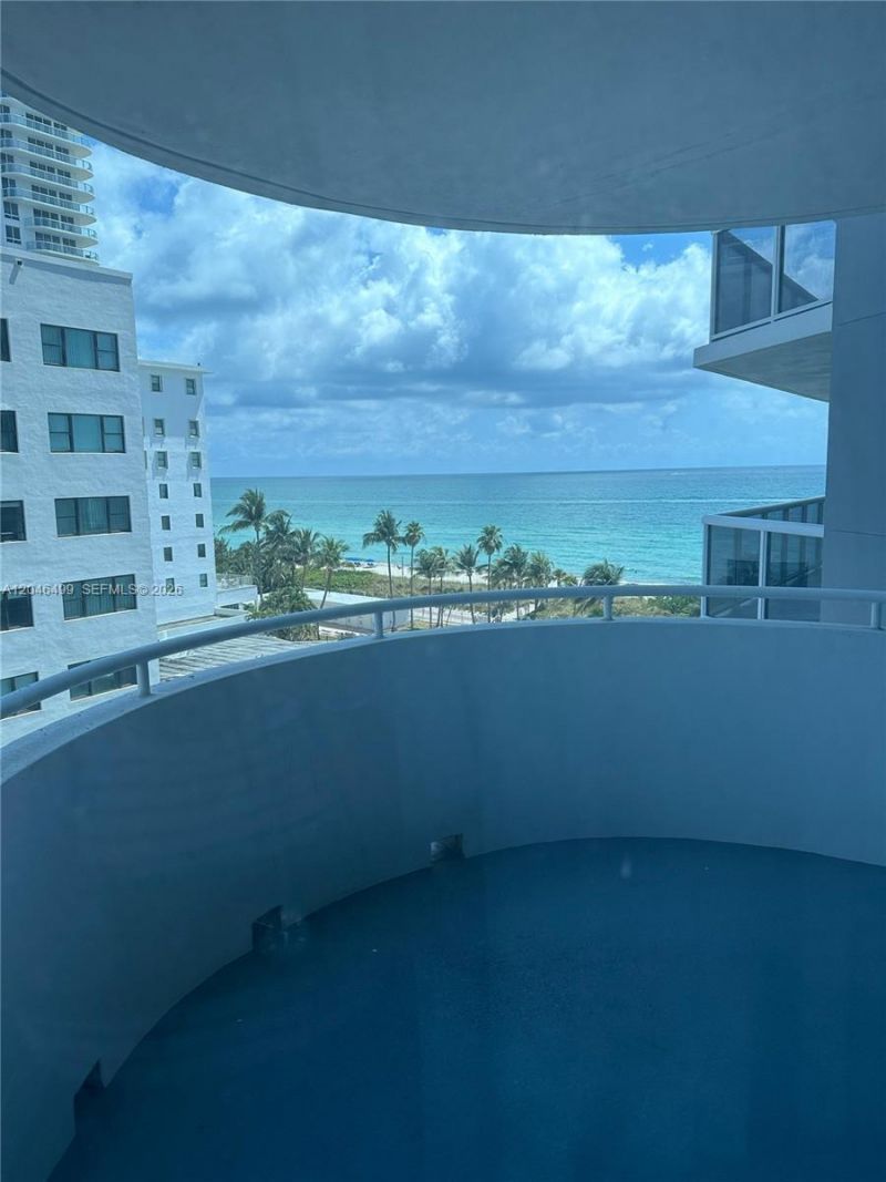 6301 Collins Ave , Unit 807, Miami Beach, FL 33141 Photo