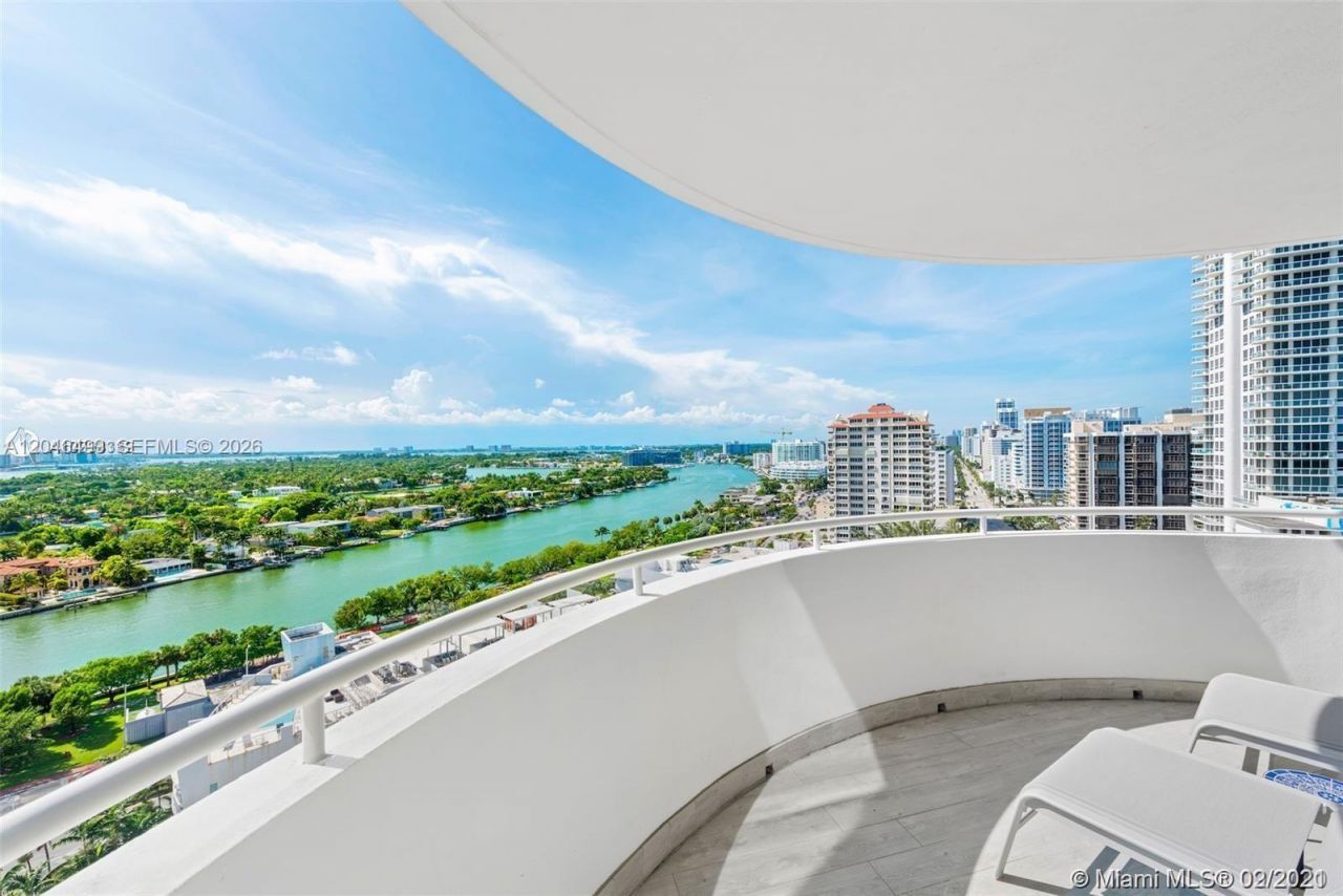 6301 Collins Ave , Unit 807, Miami Beach, FL 33141 Photo
