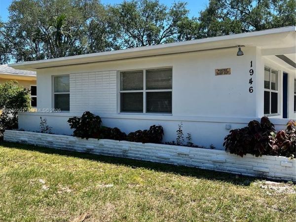 1946 NE 167th St , Unit 1, North Miami Beach, FL 33162