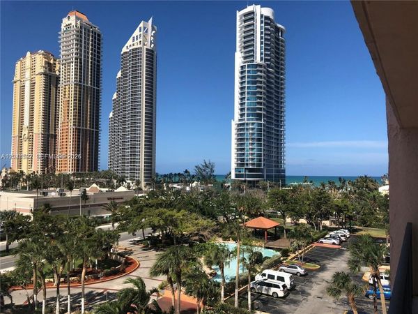210 174th St , Unit 614, Sunny Isles Beach, FL 33160