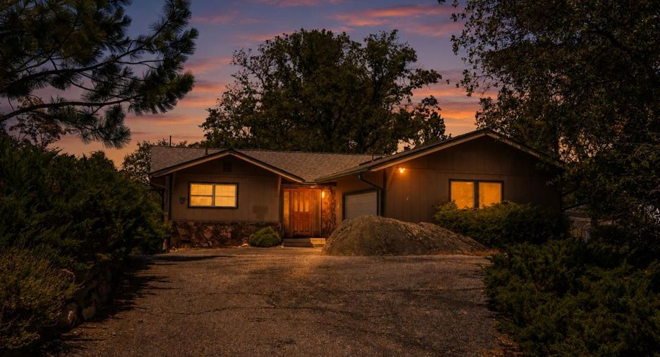 23290 E Shadow Dr, Auburn, CA 95602 Photo