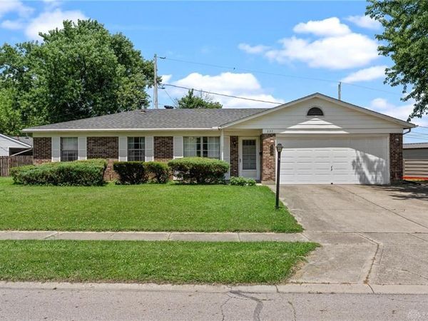227 Cambridge Drive, Fairborn, OH 45324