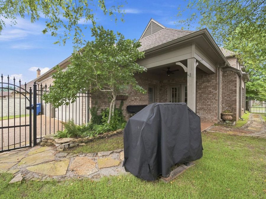 Property Image 38