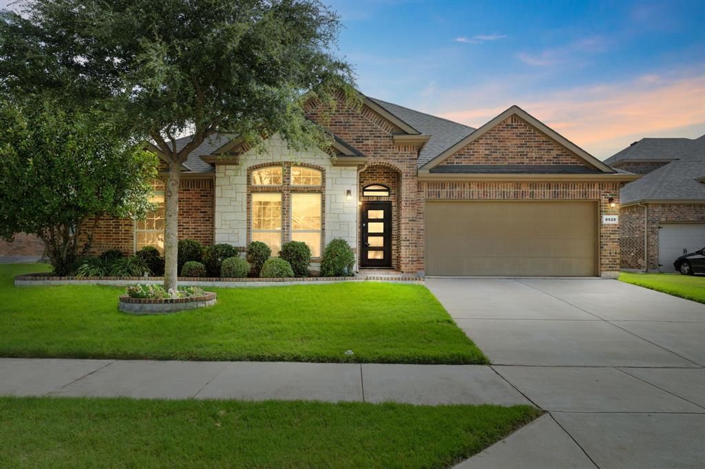 8928 Jewel Flower Drive, Fort Worth, TX 76131 Main Photo