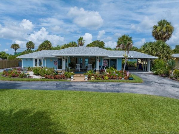1711 S Indian River Drive, Fort Pierce, FL 34950
