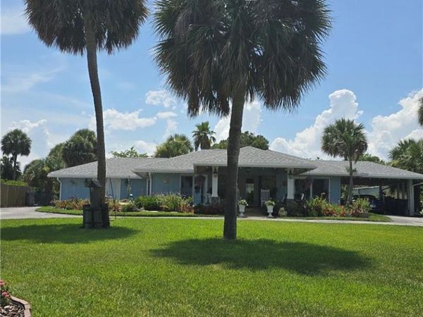 1711 S Indian River Drive, Fort Pierce, FL 34950