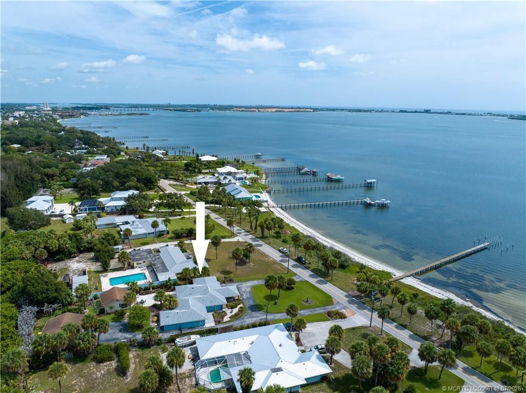 1711 S Indian River Drive, Fort Pierce, FL 34950 Photo