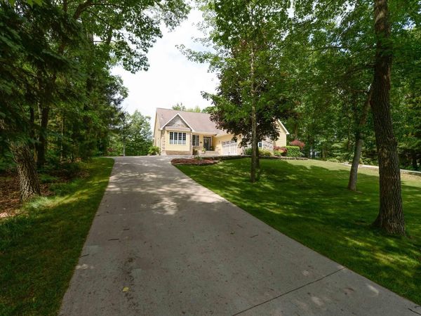 7021 Lakewood Drive, Oscoda, MI 48750