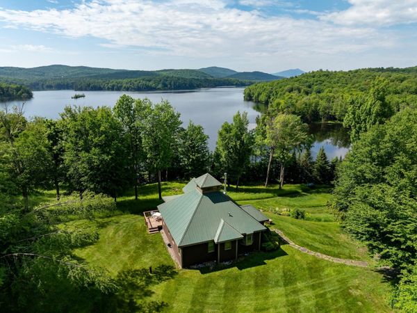 452 Patnoe Farm Drive, Unit A&C, Hyde Park, VT 05655