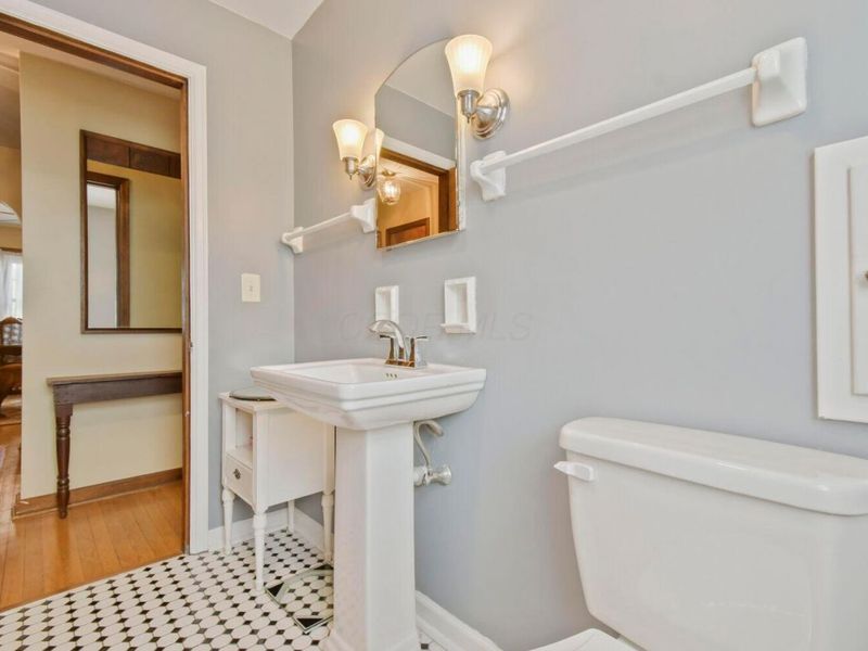 2732 Minerva Lake Road, Columbus, OH 43231 Photo 17