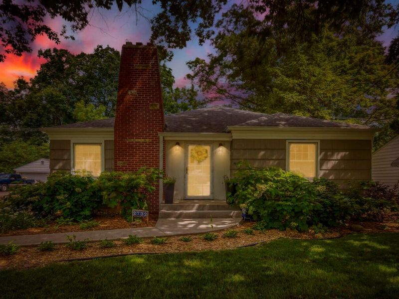2732 Minerva Lake Road, Columbus, OH 43231 Photo 2