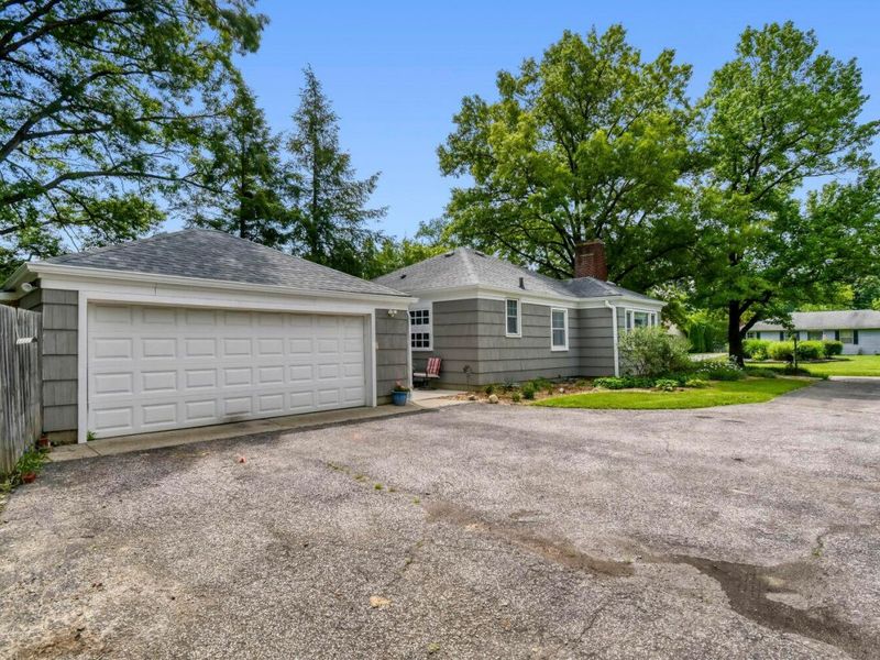 2732 Minerva Lake Road, Columbus, OH 43231 Photo 27