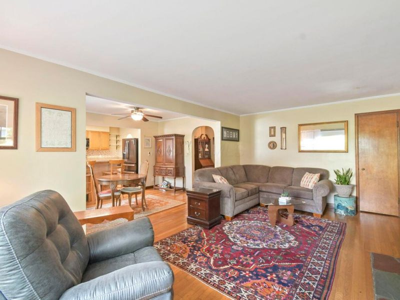 2732 Minerva Lake Road, Columbus, OH 43231 Photo 4