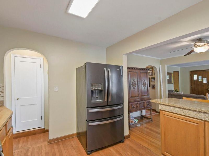 2732 Minerva Lake Road, Columbus, OH 43231 Photo 9
