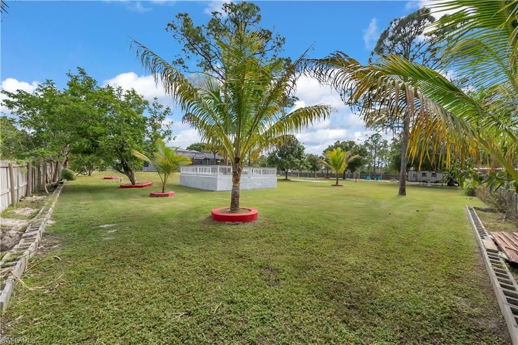 909 Williams Ave, Lehigh Acres, FL 33972 Photo