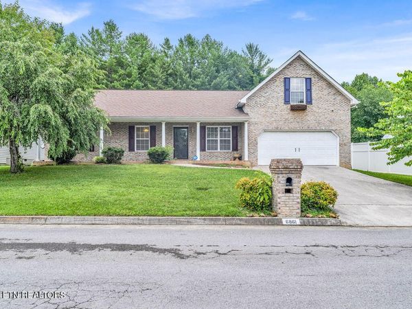 6861 Cardindale Drive, Knoxville, TN 37918