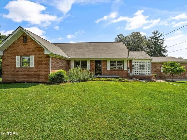 8124 Bell Rd, Knoxville, TN 37938