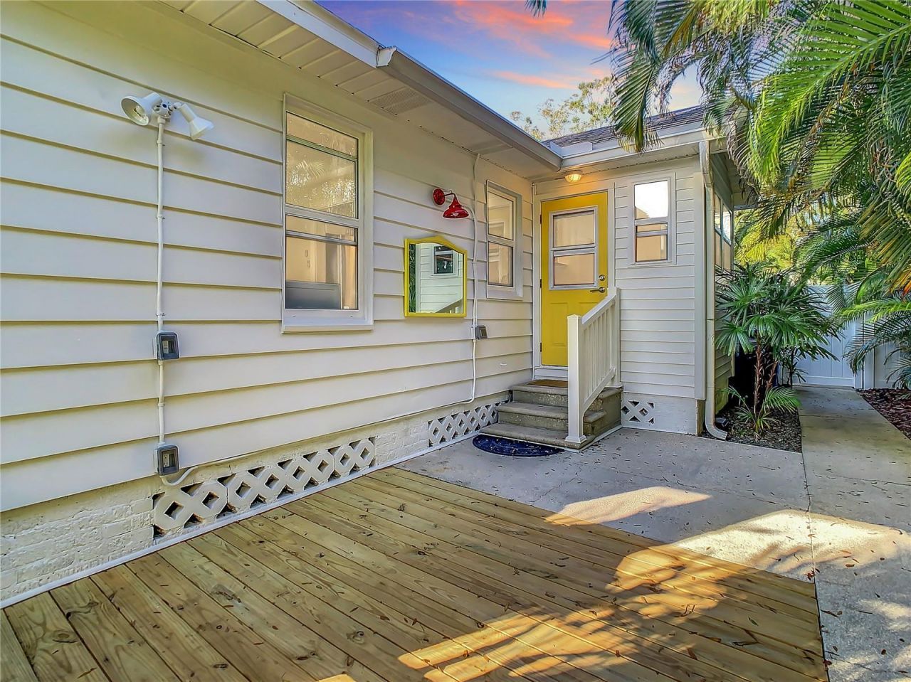 2758 10th Street N, Saint Petersburg, FL 33704 Photo