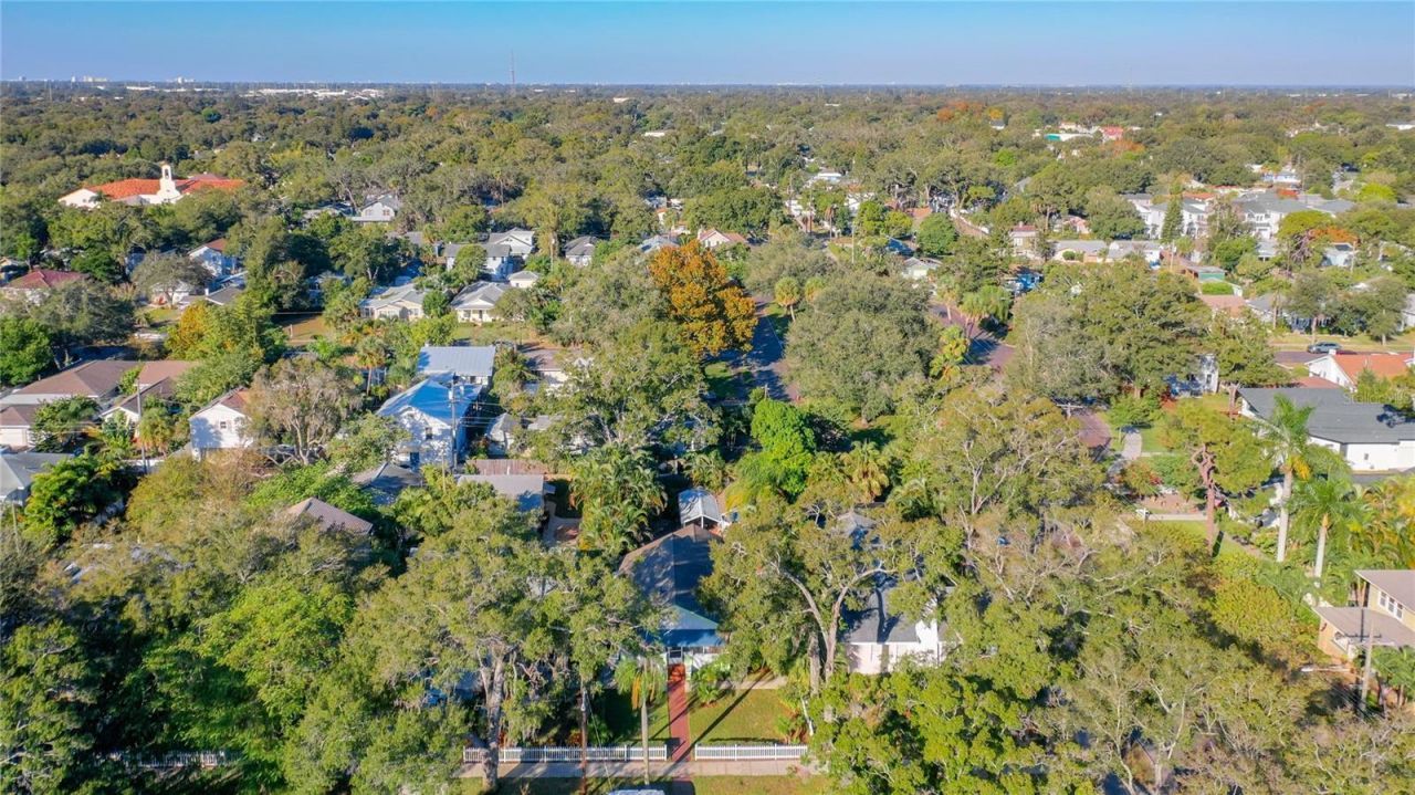 2758 10th Street N, Saint Petersburg, FL 33704 Photo
