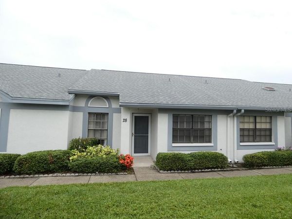 2749 COUNTRYSIDE BOULEVARD, Unit 28, CLEARWATER, FL 33761