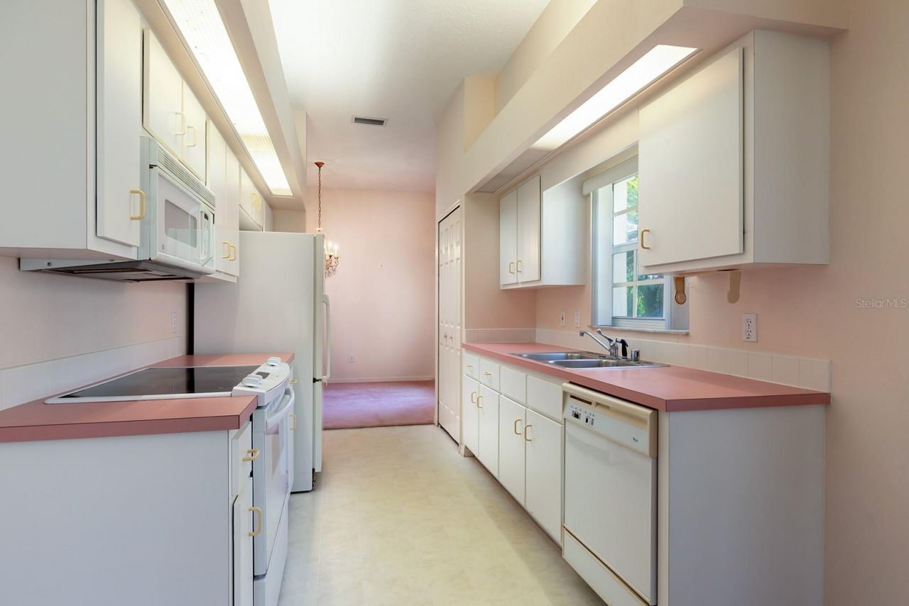 167 Juniper Way, Tavares, FL 32778 Photo