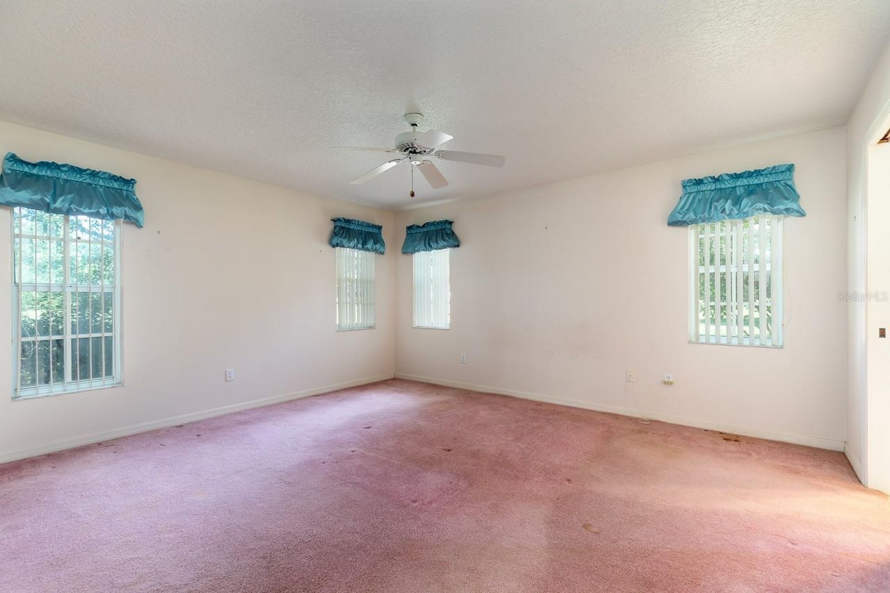 167 Juniper Way, Tavares, FL 32778 Photo
