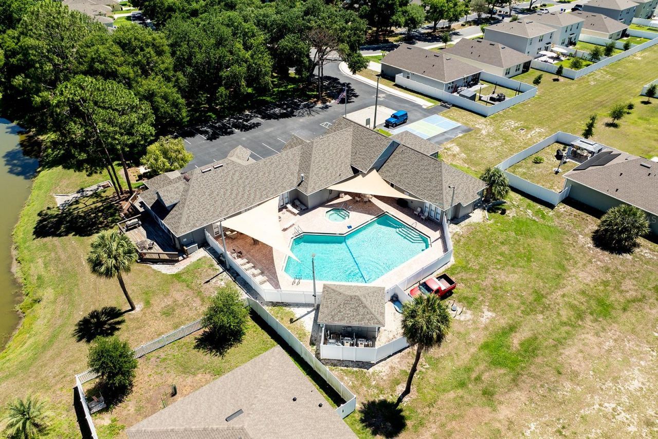 167 Juniper Way, Tavares, FL 32778 Photo