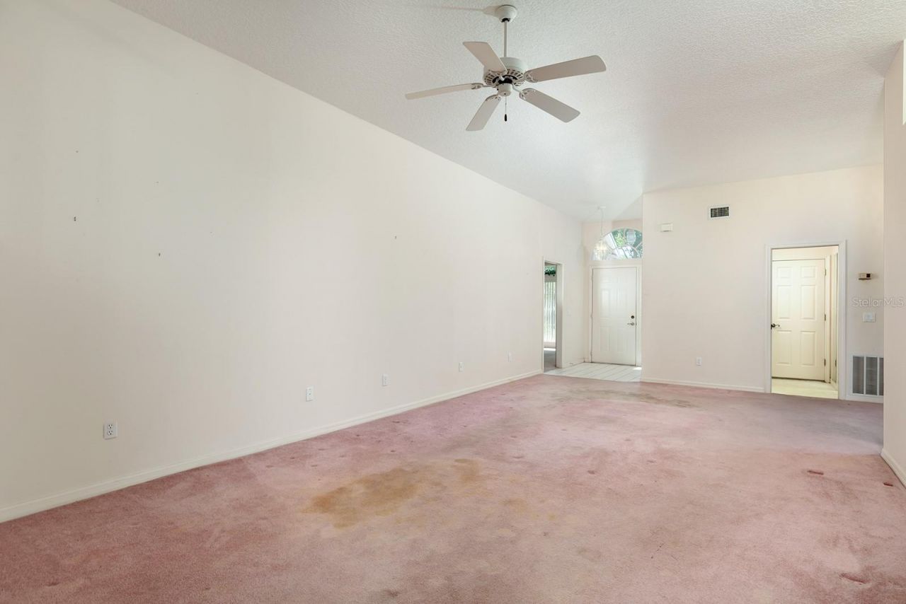 167 Juniper Way, Tavares, FL 32778 Photo