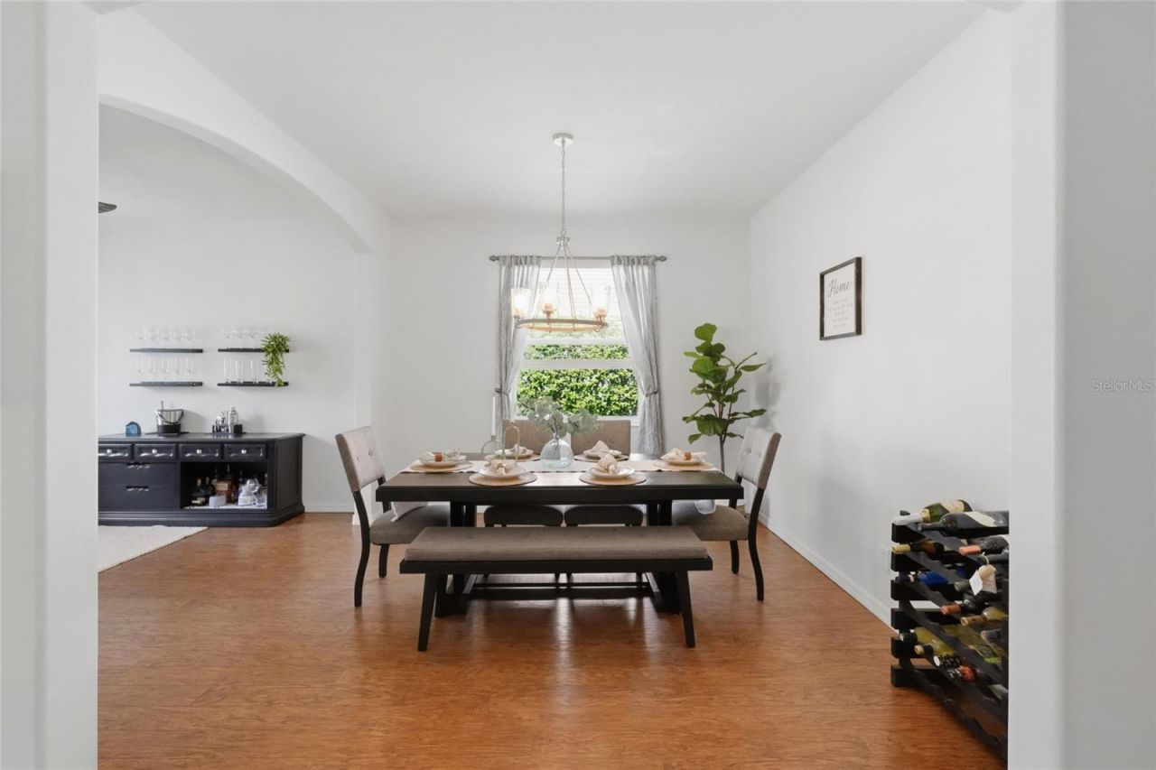 835 Cedarcrest Court, Sarasota, FL 34232 Photo