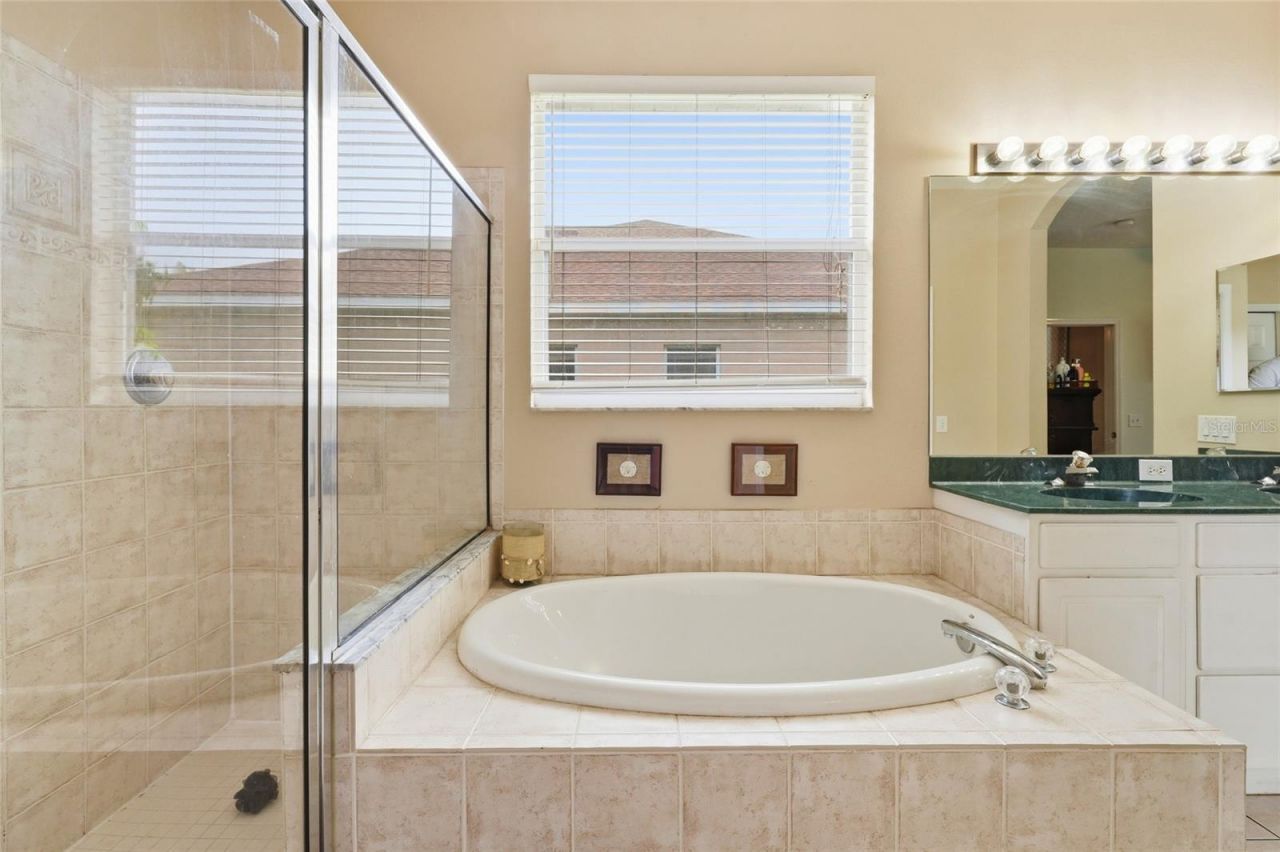 835 Cedarcrest Court, Sarasota, FL 34232 Photo