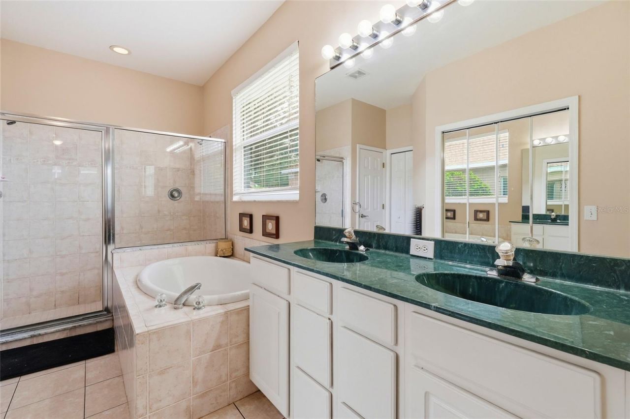835 Cedarcrest Court, Sarasota, FL 34232 Photo