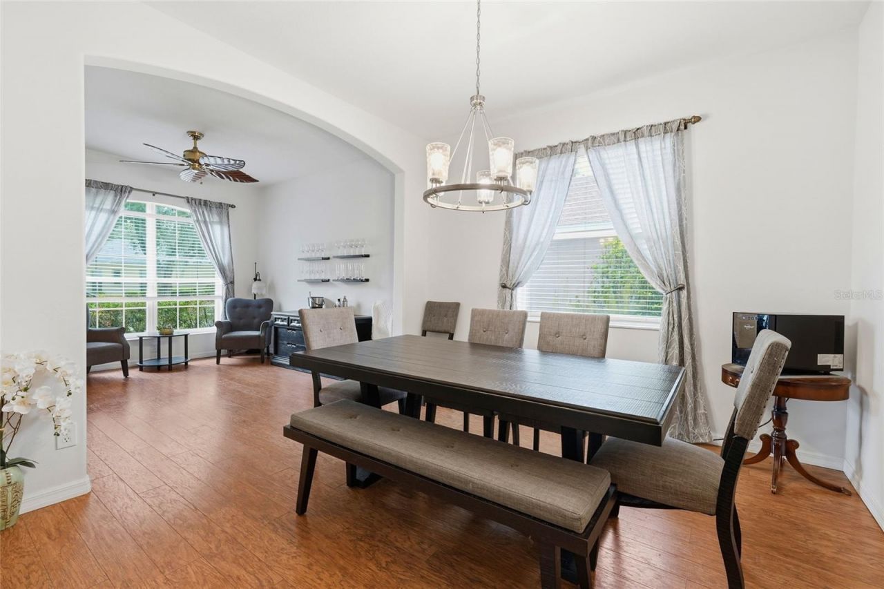 835 Cedarcrest Court, Sarasota, FL 34232 Photo