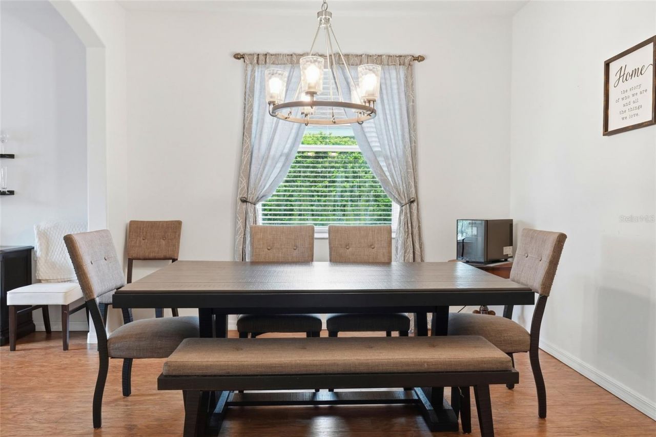 835 Cedarcrest Court, Sarasota, FL 34232 Photo