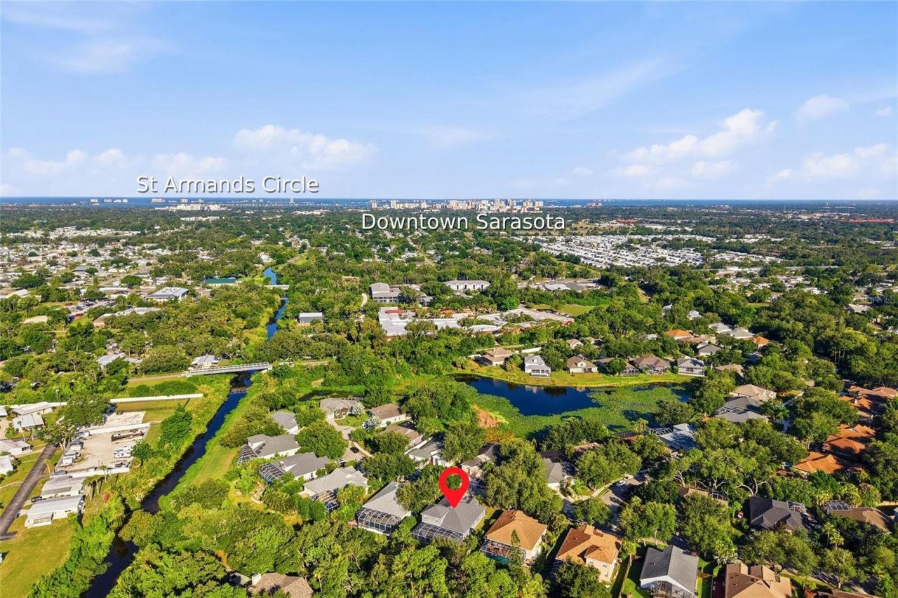 835 Cedarcrest Court, Sarasota, FL 34232 Photo