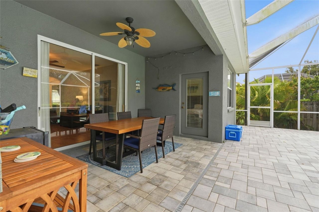 835 Cedarcrest Court, Sarasota, FL 34232 Photo