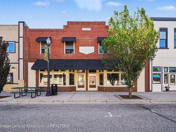 155 S Main, Leslie, MI 49251