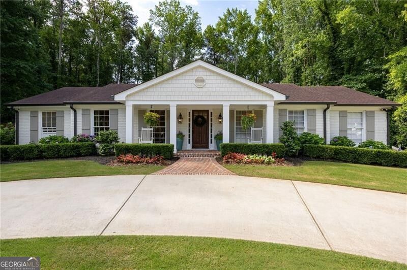860 Hickory Drive Sw, Marietta, GA 30064 Main Photo