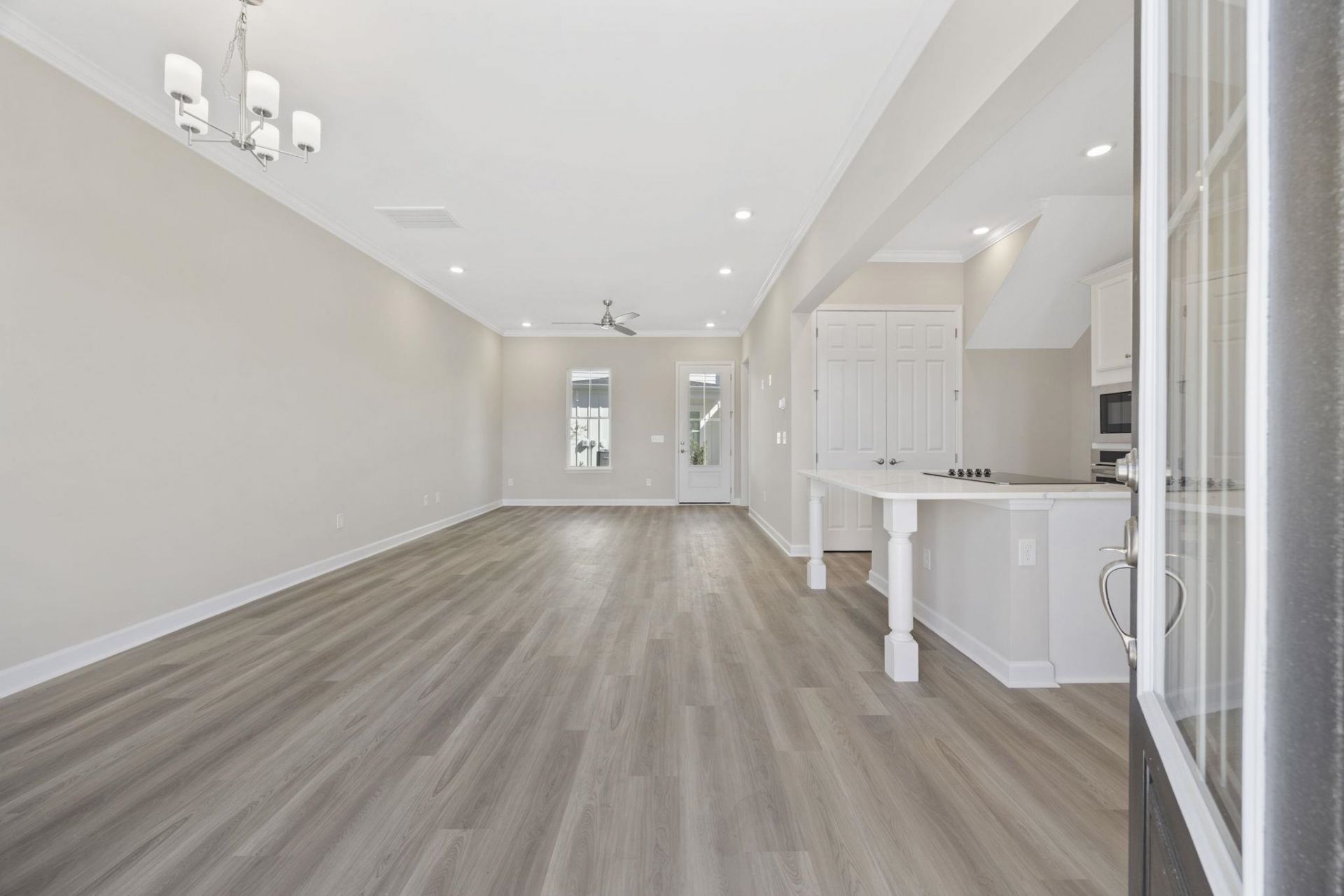 2800 Cook Circle Photo 2