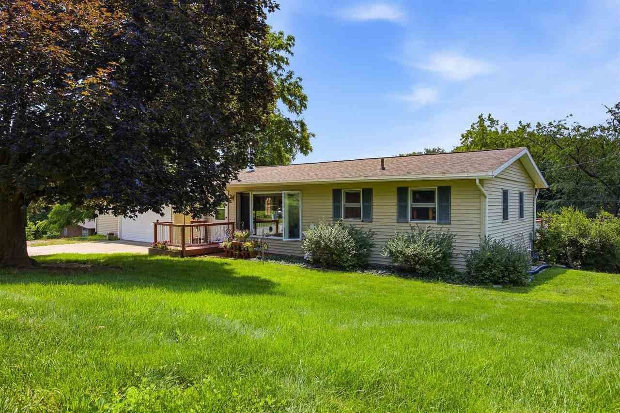 3429 Ridgecrest Dr, North Liberty, IA 52317 Main Photo