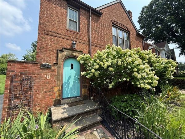 16713 Lomond Boulevard, Shaker Heights, OH 44120