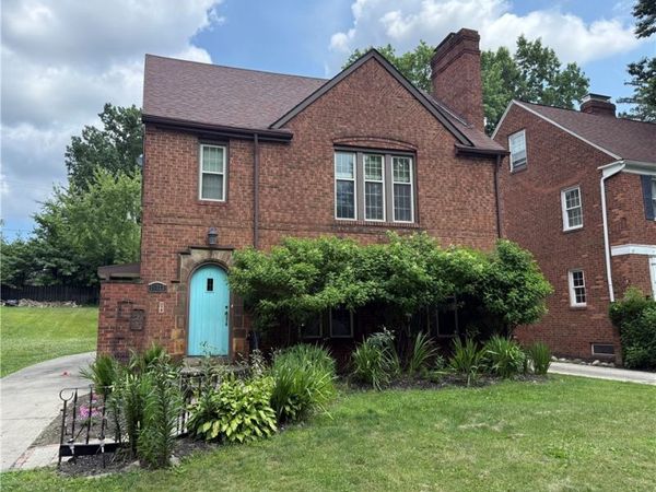 16713 Lomond Boulevard , Shaker Heights, OH 44120